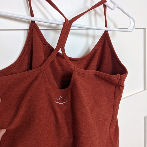 Harlow Space Dye Crop Performance Tank - Picture 4 of 4